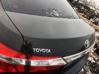 В разборе Toyota Corolla e180