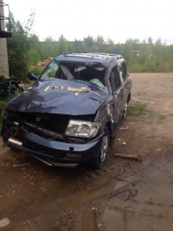 В разборе Toyota Land cruiser 100