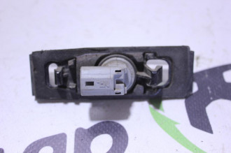 Фонарь подсветки номера Toyota Camry v40