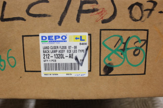 Фонарь задний внутренний левый Toyota Land cruser 200