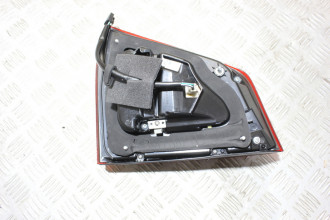 Фонарь задний внутренний левый Toyota Land cruser 200