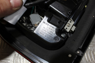 Фонарь задний внутренний левый Toyota Land cruser 200