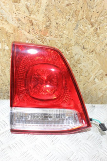 Фонарь задний внутренний левый Toyota Land cruser 200