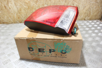 Фонарь задний внутренний левый Toyota Land cruser 200