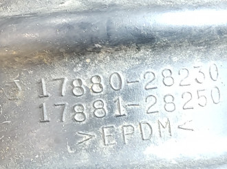 Патрубок воздушного фильтра Toyota Camry v40
