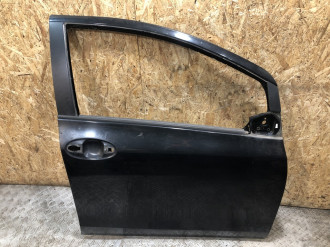 Дверь передняя правая Toyota Yaris 2005 2011