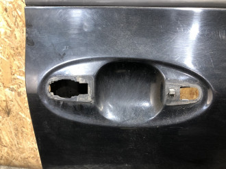 Дверь передняя правая Toyota Yaris 2005 2011