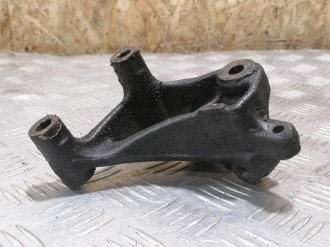Кронштейн двигателя Toyota Yaris 2005 2011