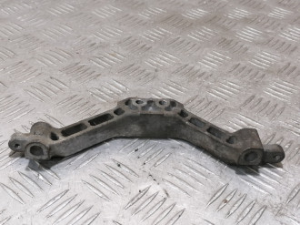 Кронштейн другой Toyota Yaris 2005 2011