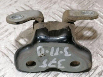 Петля двери задней правой верхняя Toyota Yaris 2005 2011