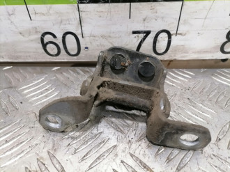 Петля двери задней правой верхняя Toyota Corolla e120