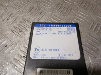 Блок электронный Toyota Corolla e120