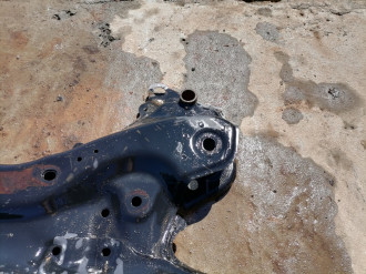 Балка подмоторная Toyota Avensis 3 2009-2018