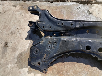 Балка подмоторная Toyota Avensis 3 2009-2018