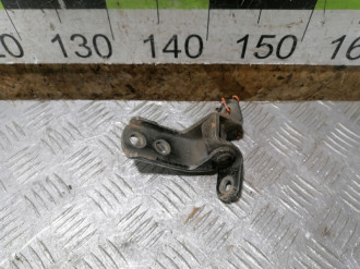 Петля двери передней правой верхняя Toyota Corolla e120