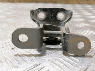 Петля двери передней правой нижняя Toyota Rav 4 2006 2013