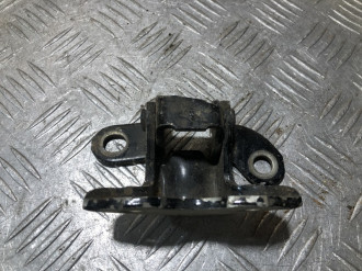 Петля двери задней правой верхняя Toyota Rav 4 2006 2013