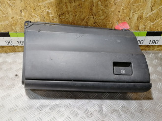 Бардачок Toyota Camry v40