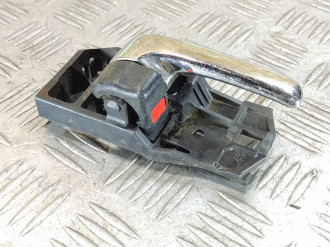 Ручка двери внутренняя передняя левая Toyota Corolla e180