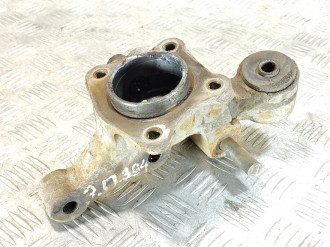 Кулак задний правый Toyota Corolla e10