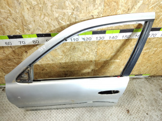 Дверь передняя левая Toyota Corolla e10