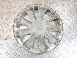Колпак колеса Toyota Corolla e150