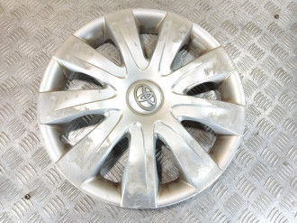 Колпак колеса Toyota Corolla e150
