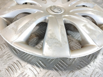 Колпак колеса Toyota Corolla e150