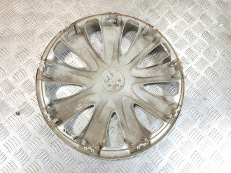 Колпак колеса Toyota Corolla e150
