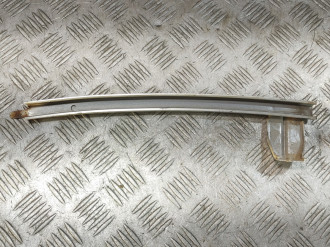 Направляющая стекла Toyota Avensis 2 2003 2008