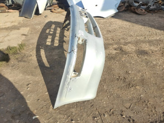 Бампер передний Toyota Corolla e10
