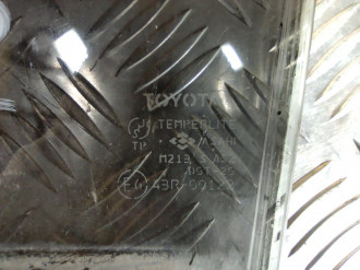 Стекло двери задней левой Toyota Scion xa 2005-2006