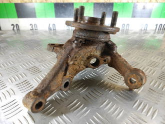 Кулак поворотный передний правый Toyota Scion xa 2005-2006