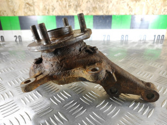 Кулак поворотный передний правый Toyota Scion xa 2005-2006