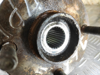 Кулак поворотный передний правый Toyota Scion xa 2005-2006
