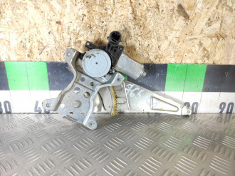 Стеклоподъемник задний левый Toyota Scion xa 2005-2006