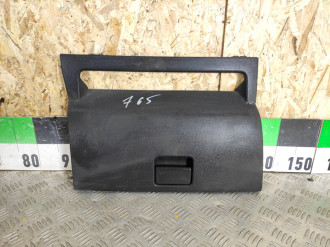 Крышка бардачка Toyota Scion xa 2005-2006