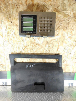 Крышка бардачка Toyota Scion xa 2005-2006