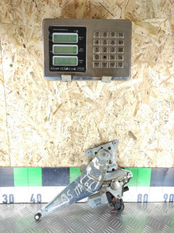 Стеклоподъемник задний правый Toyota Scion xa 2005-2006