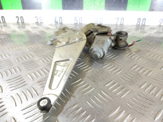 Стеклоподъемник задний правый Toyota Scion xa 2005-2006