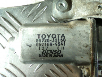 Стеклоподъемник задний правый Toyota Scion xa 2005-2006