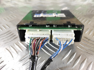 Блок электронный Toyota Scion xa 2005-2006