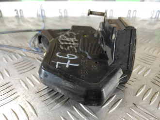 Замок двери задней правой Toyota Scion xa 2005-2006