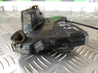 Замок двери передней левой Toyota Scion xa 2005-2006