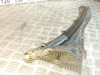 Жабо Toyota Camry v10