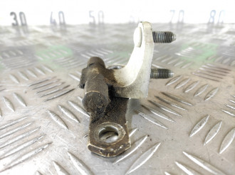 Петля двери задней правой верхняя Toyota Camry v10