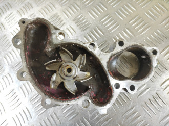 Насос водяной помпа Toyota Camry v10