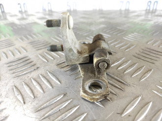 Петля двери задней левой верхняя Toyota Camry v10