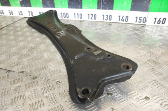 Балка передняя поперечная Toyota Camry v10