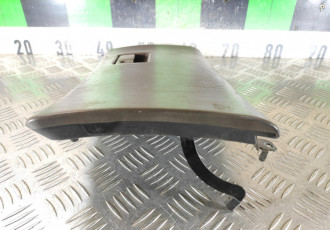 Крышка бардачка Toyota Camry v10